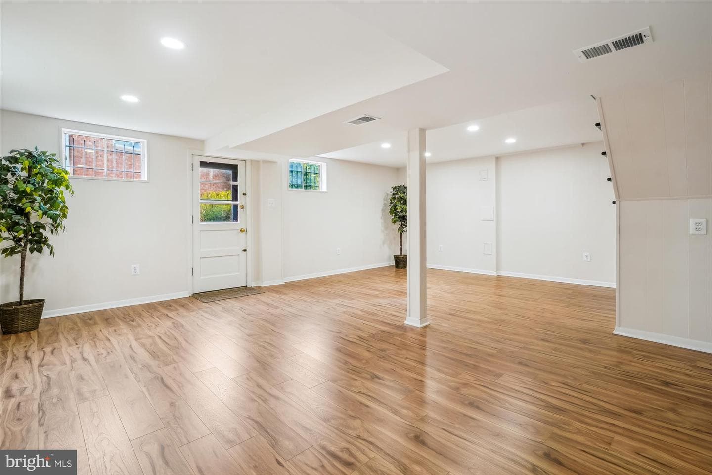 5420 Eastbourne Drive photo 41