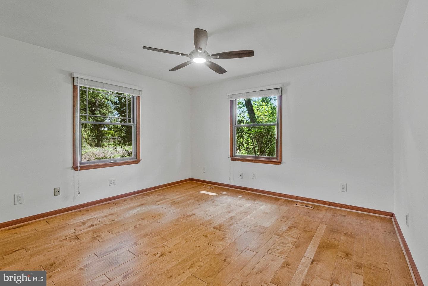 394 Park Street SE photo 22