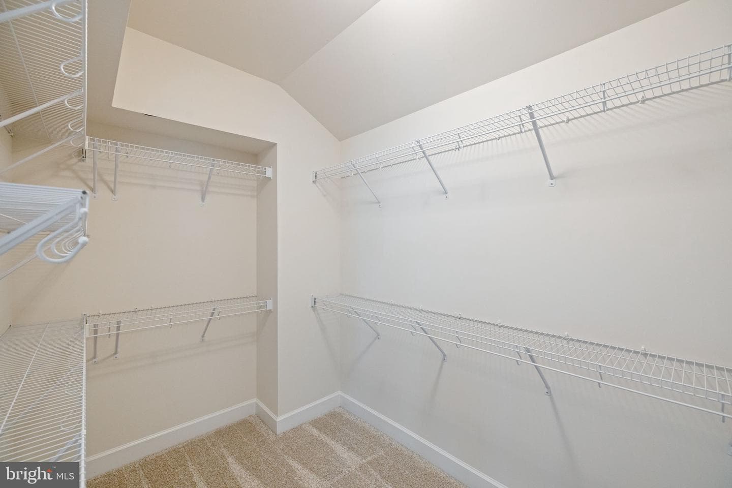 415 Yeonas Drive SW photo 32