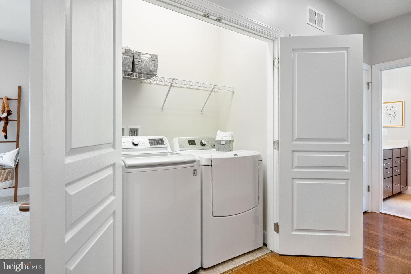 415 Yeonas Drive SW photo 38