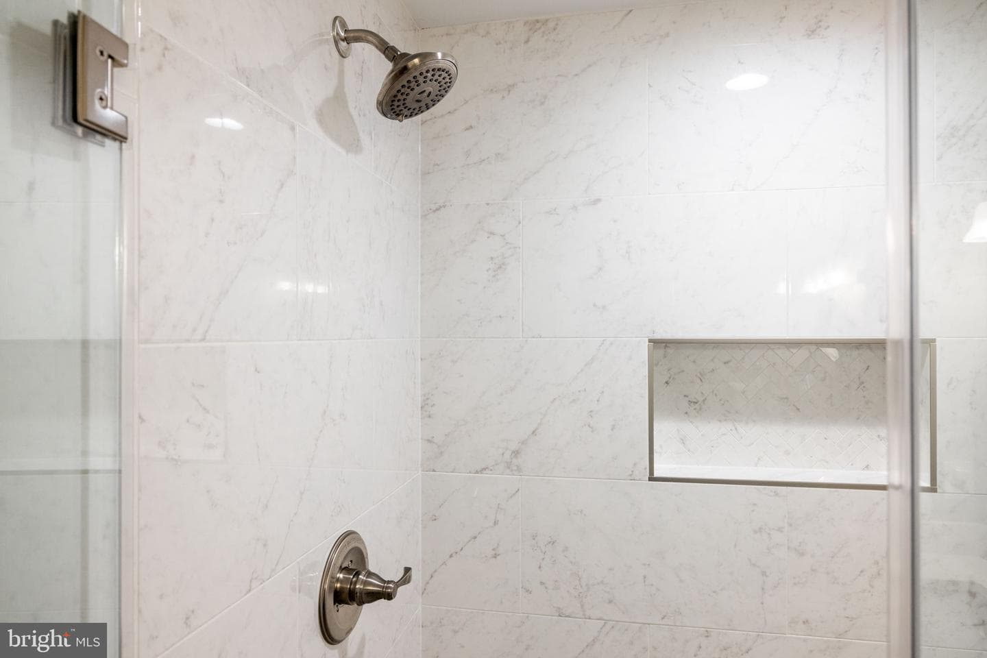 415 Yeonas Drive SW photo 53
