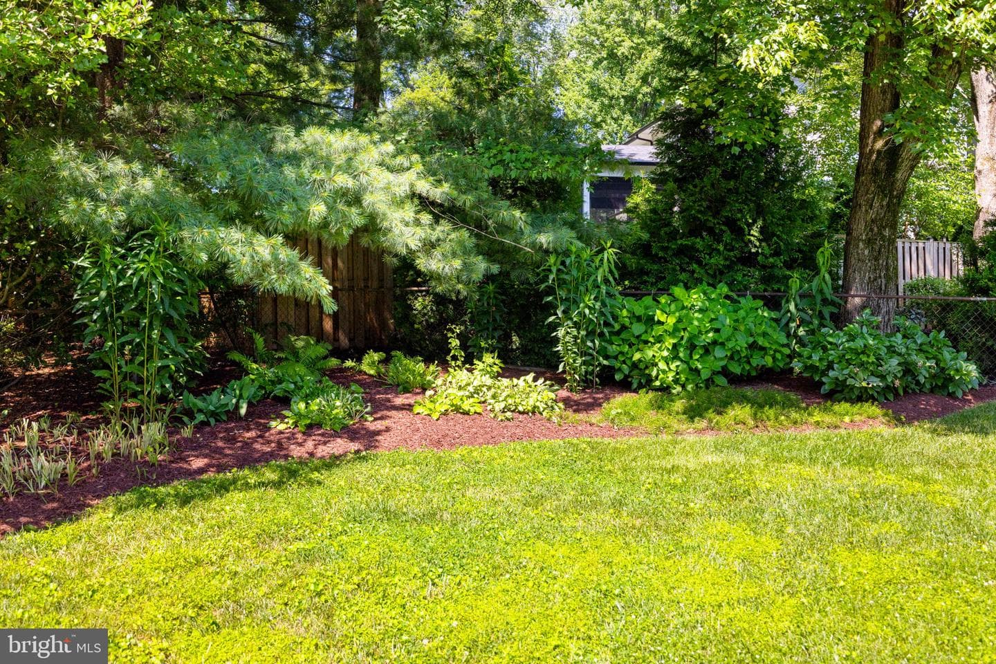 415 Yeonas Drive SW photo 57