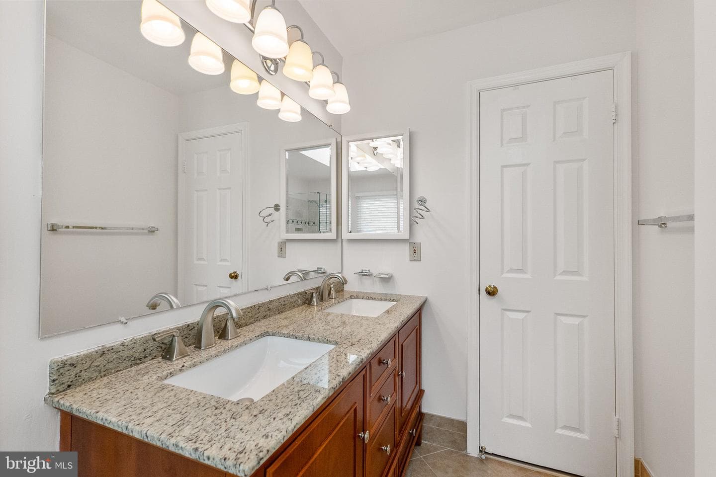 3945 Tallow Tree Place photo 18