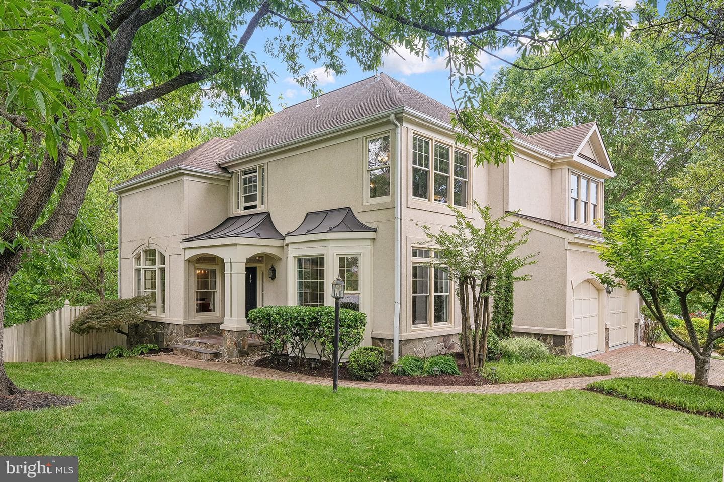 2905 Darnley Place