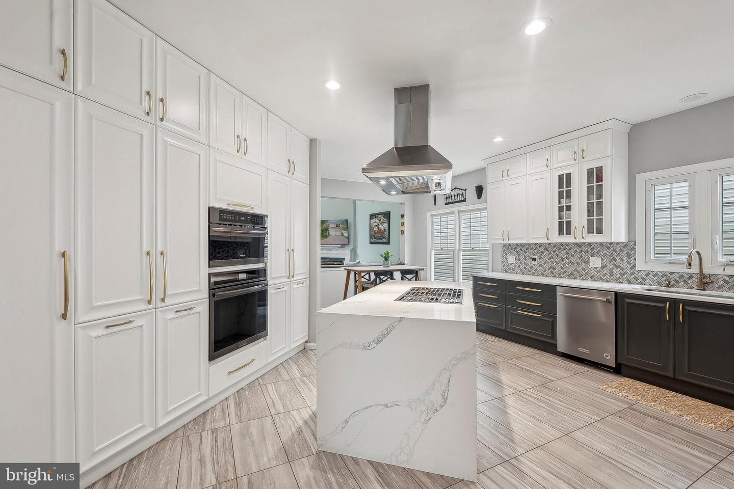 2905 Darnley Place photo 18