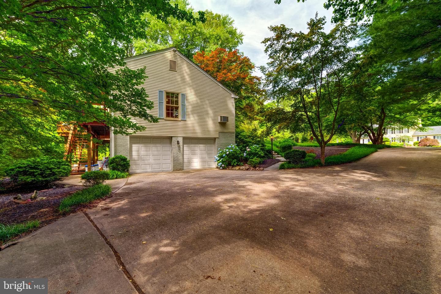 12209 Lake James Drive photo 8