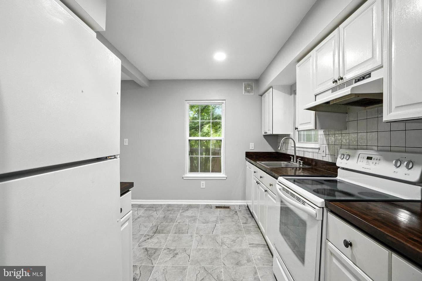 5800 Bridgetown Court #14 photo 8