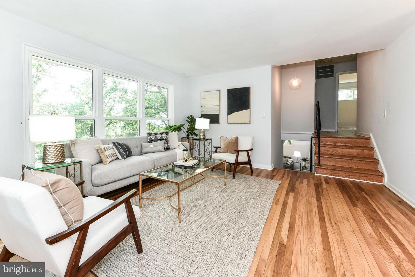 6322 Phyllis Lane photo 2