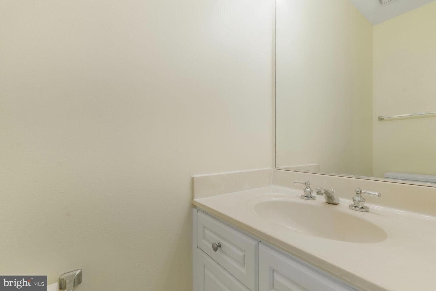 6512 Serenade Place photo 12
