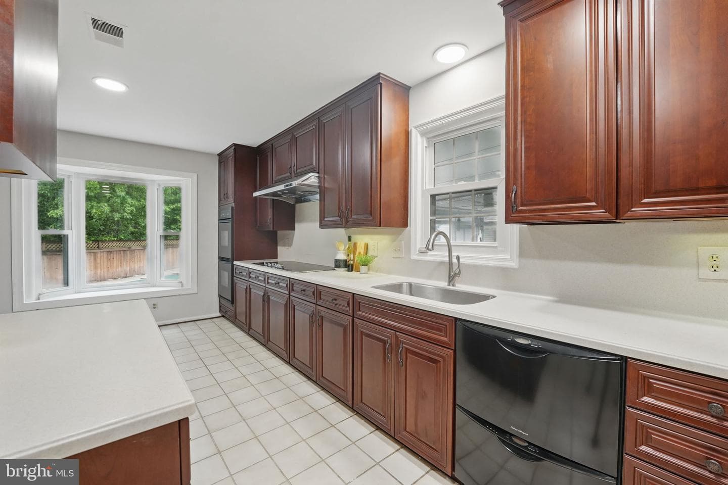 2624 Black Fir Court photo 15
