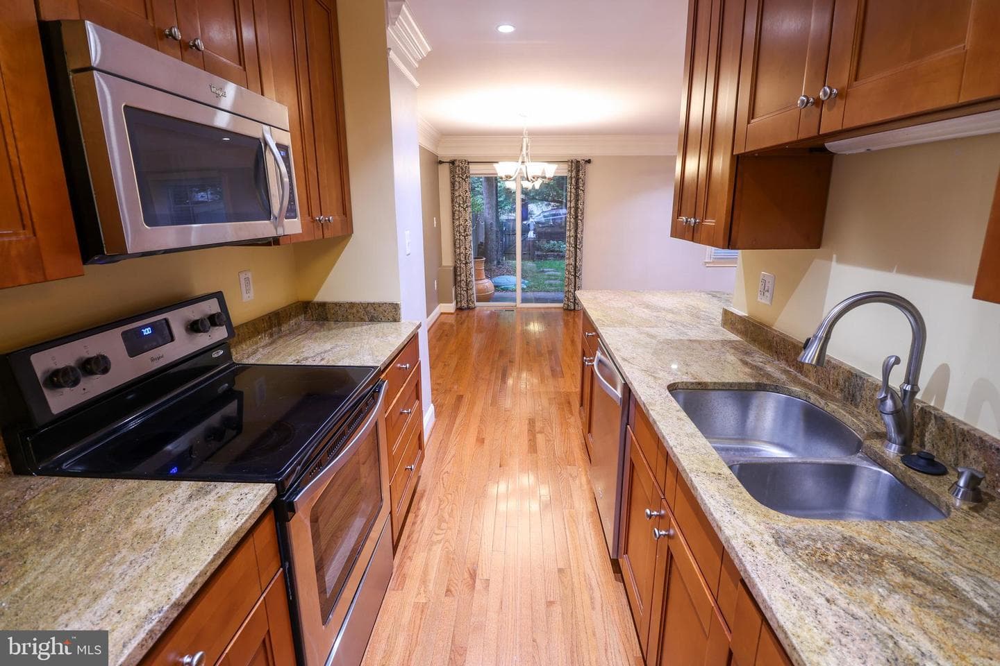 4530 Airlie Way photo 11