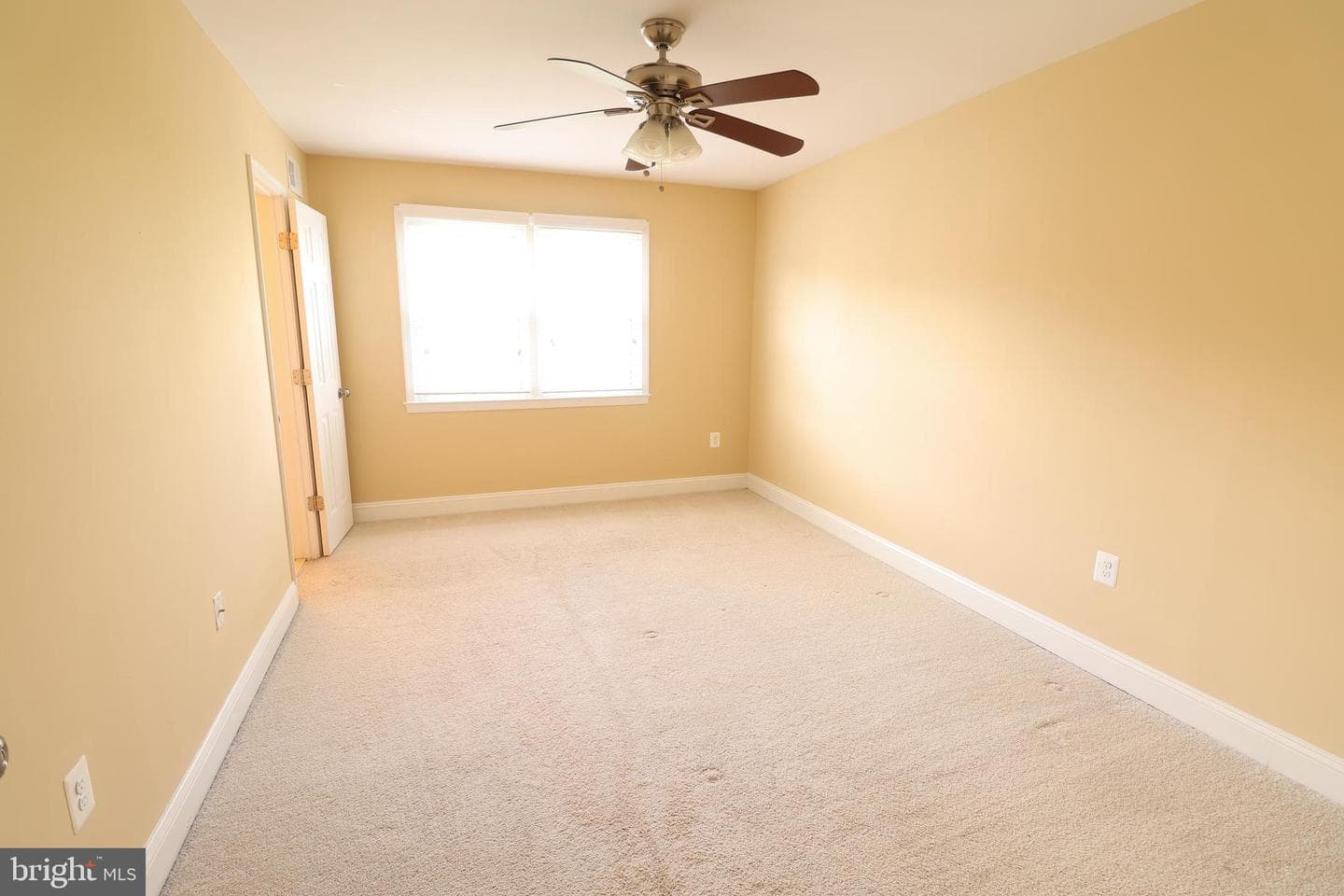 4530 Airlie Way photo 23