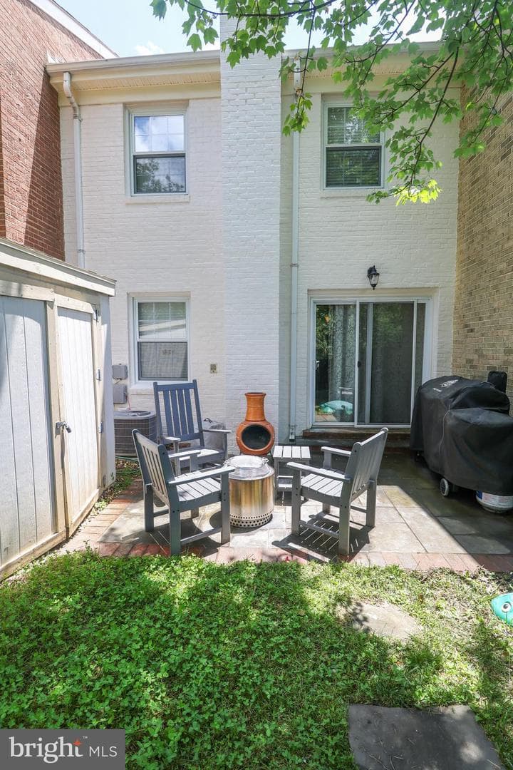 4530 Airlie Way photo 33