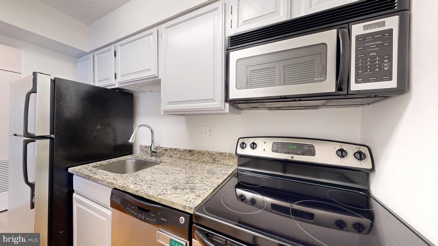 1808 Old Meadow Road #1015 photo 11
