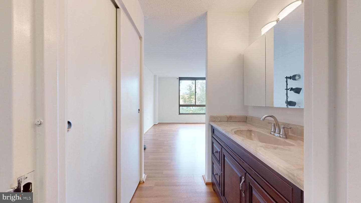 1808 Old Meadow Road #1015 photo 19