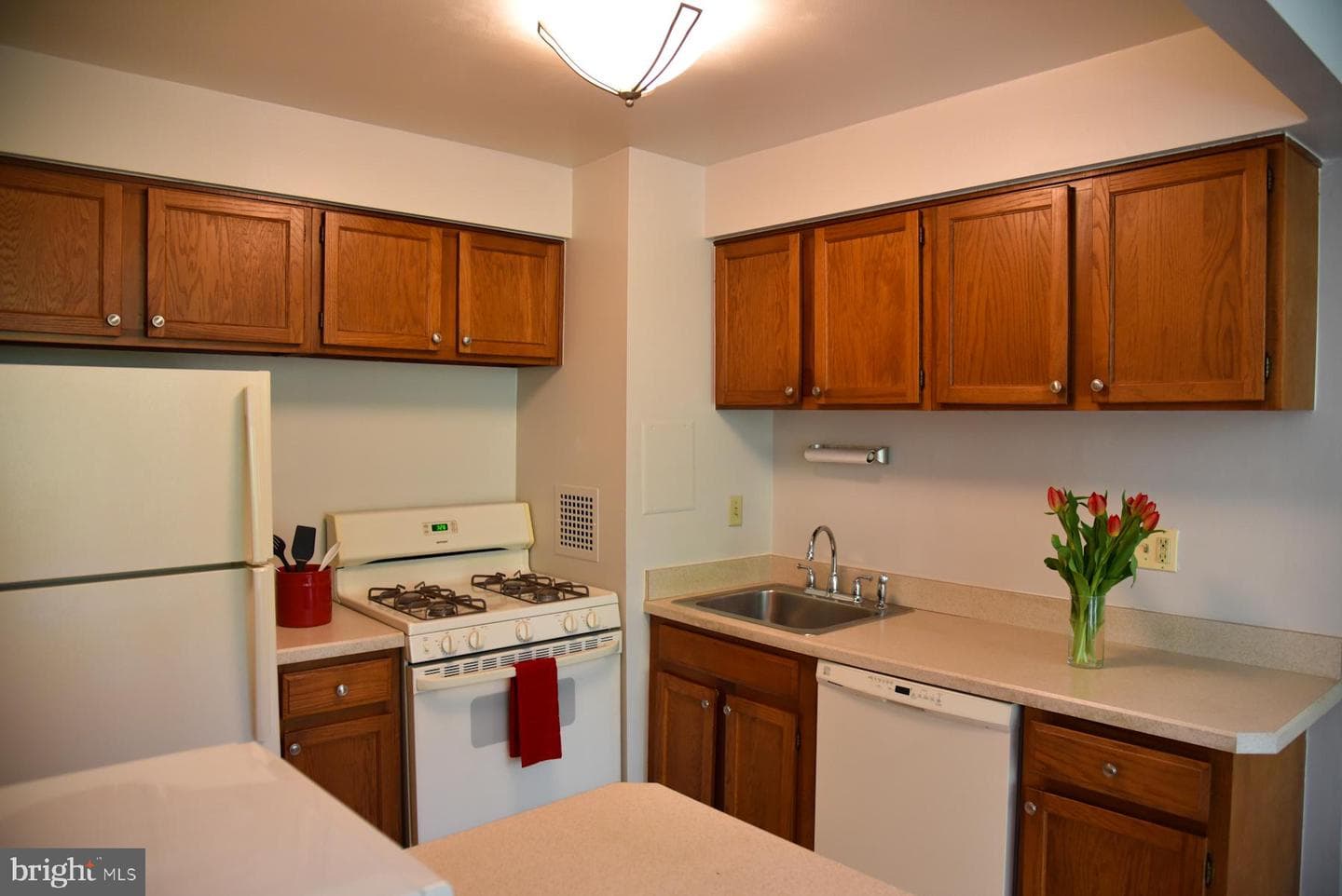 4360 Ivymount Court #32 photo 10