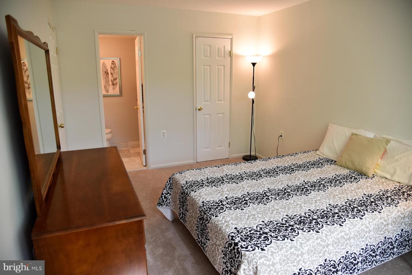 4360 Ivymount Court #32 photo 17