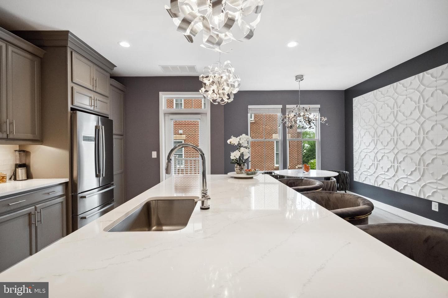 141 Center Street S #6 photo 17