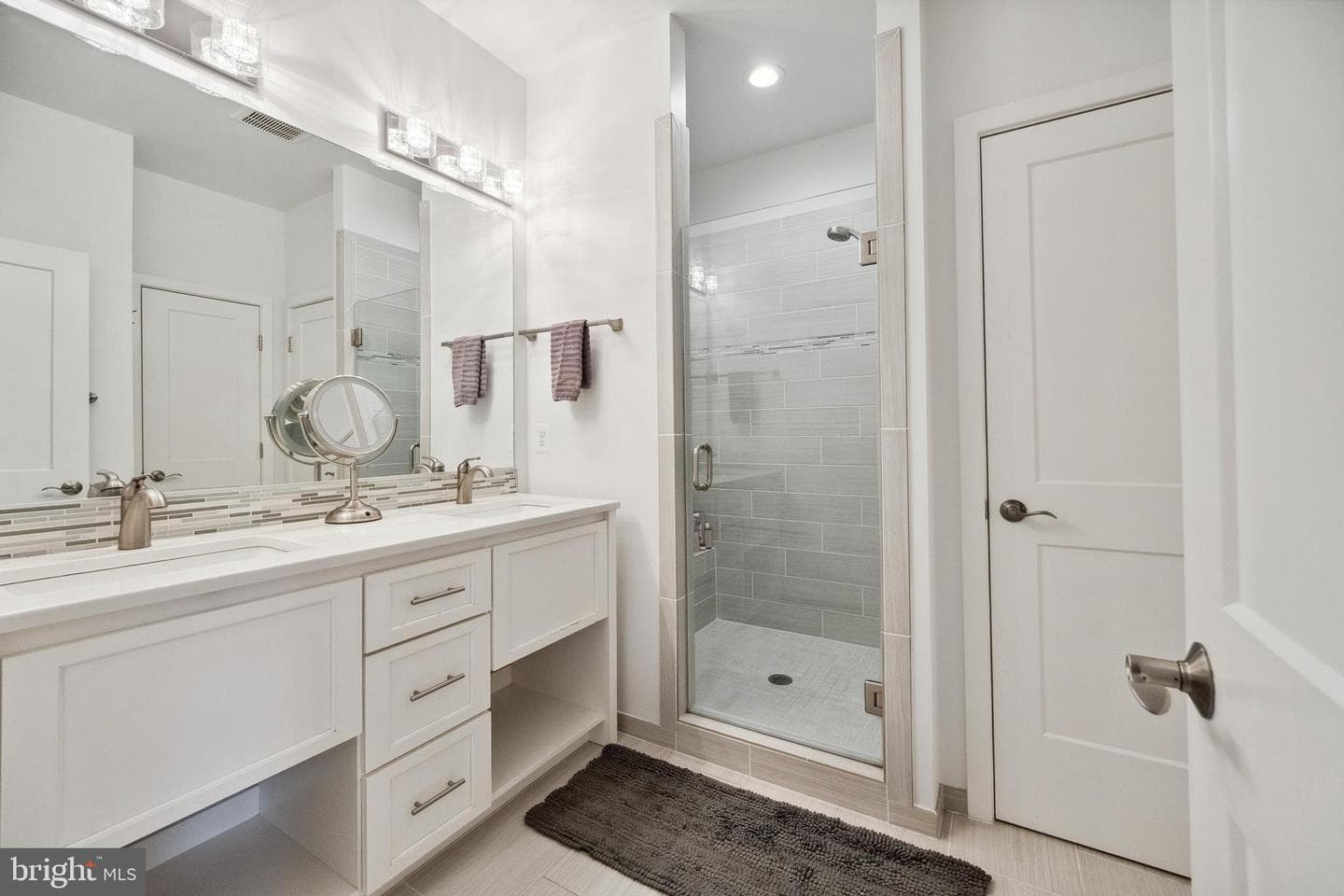 141 Center Street S #6 photo 36