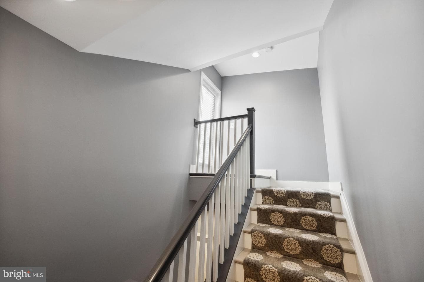 141 Center Street S #6 photo 38