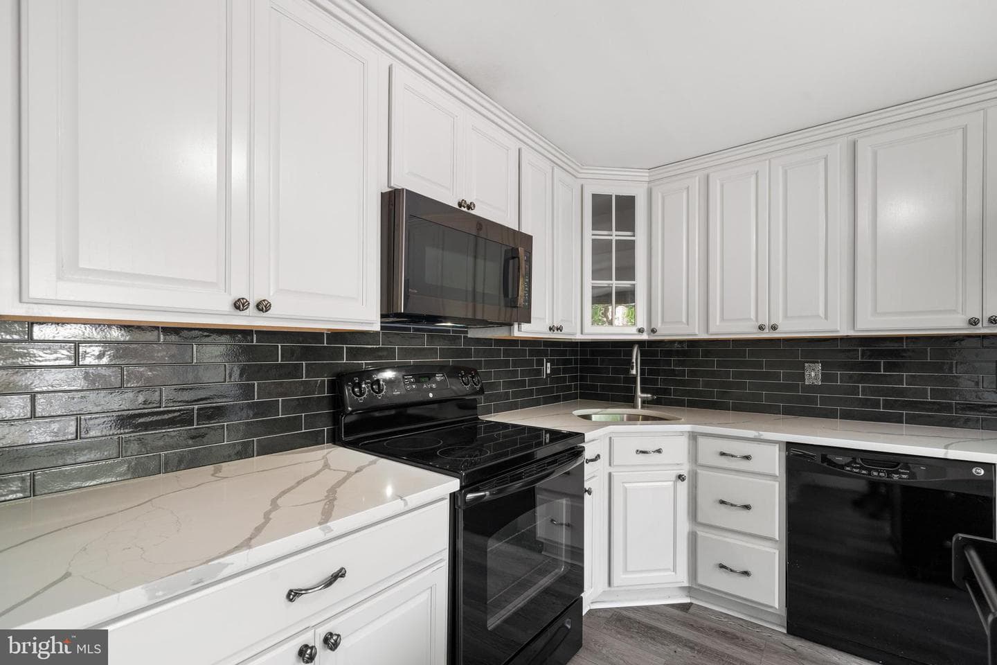 6612 Birchleigh Way photo 3