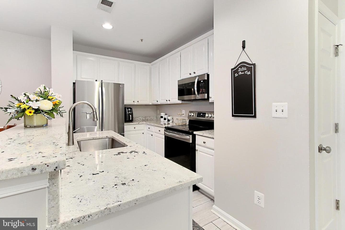 4463a Beacon Grove Cir #702a photo 11