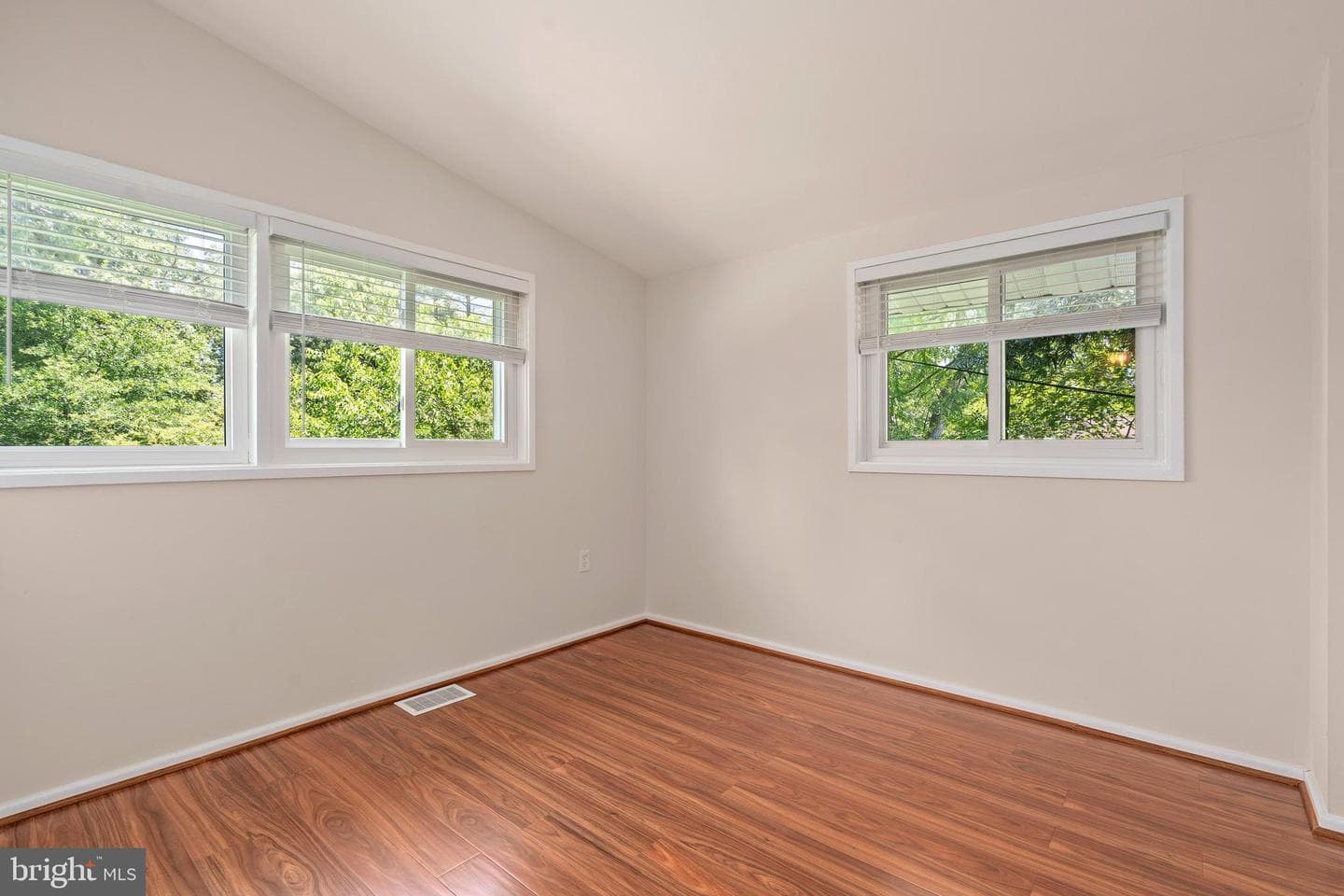 4006 Javins Drive photo 17