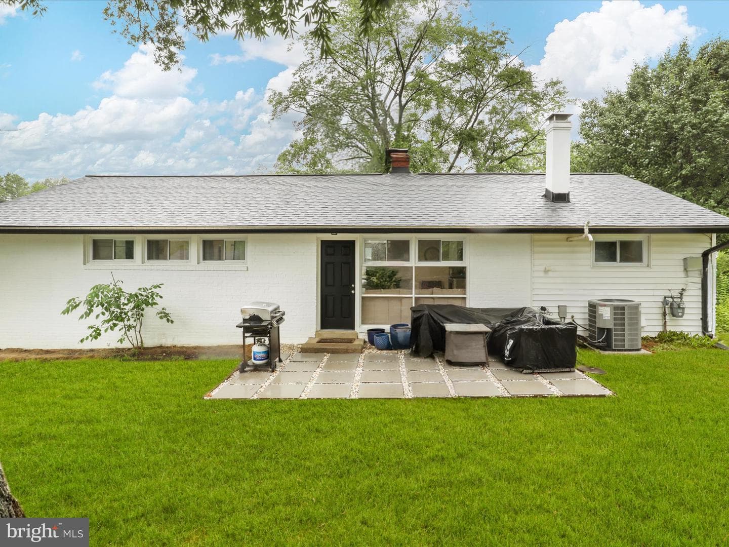 5902 Amelia Street photo 13