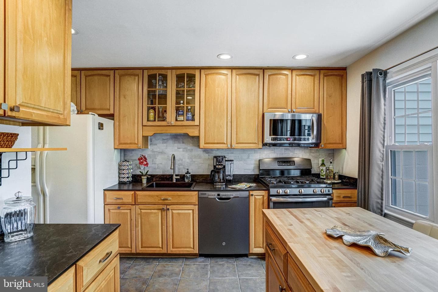 5901 Wivenhoe Court photo 19