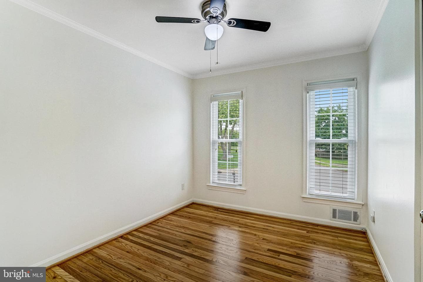 5901 Wivenhoe Court photo 36