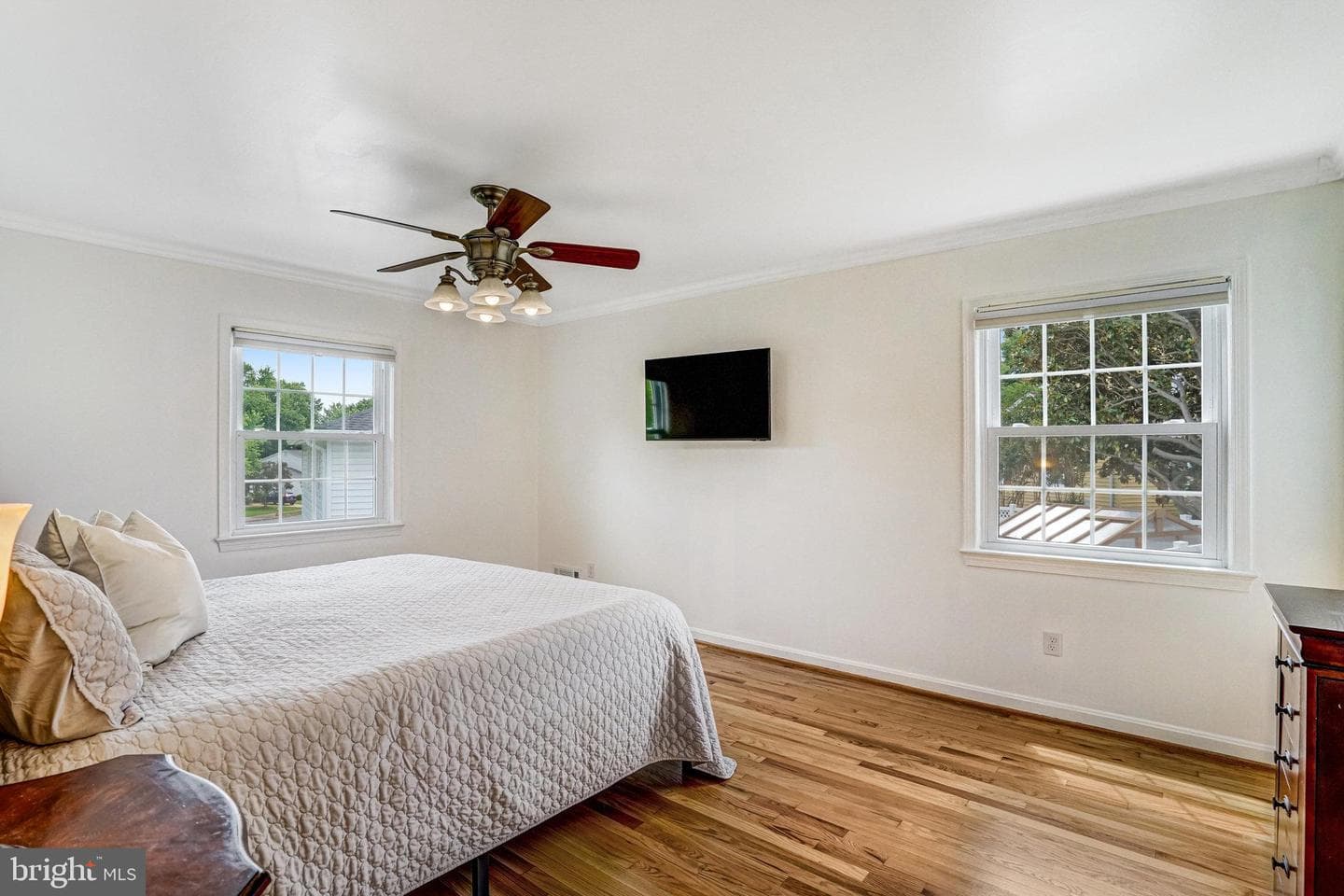 5901 Wivenhoe Court photo 48