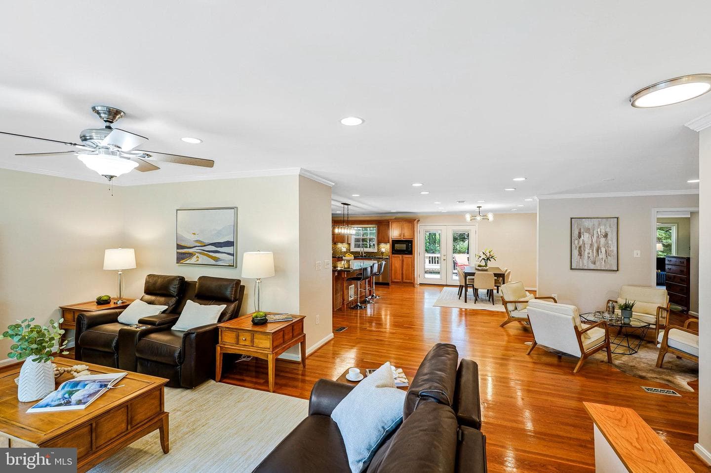 106 Yeonas Drive SE photo 4