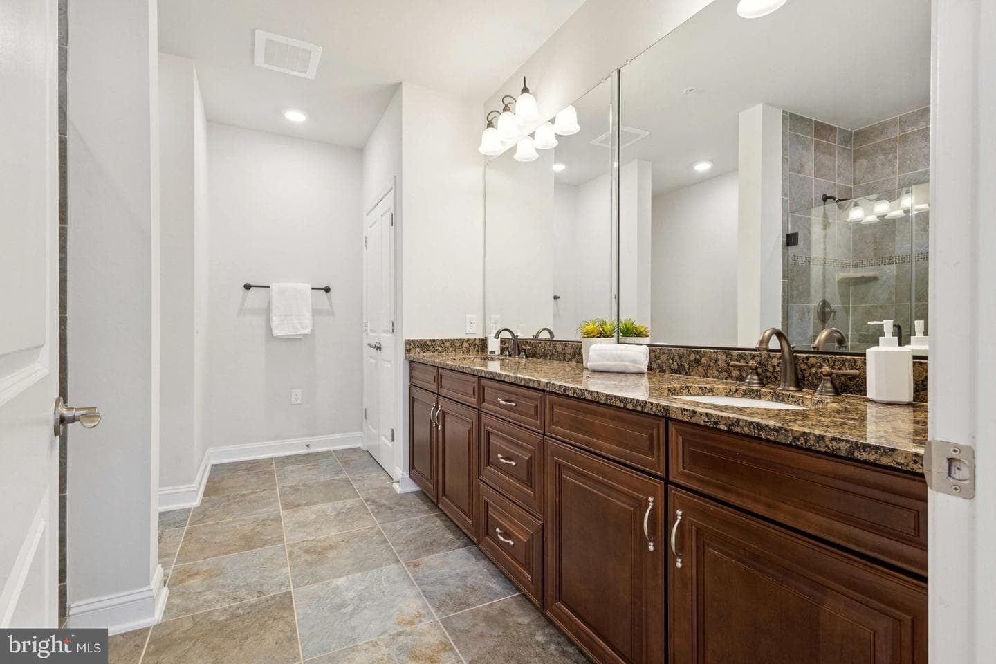 2907 Bleeker Street #3-404 photo 26