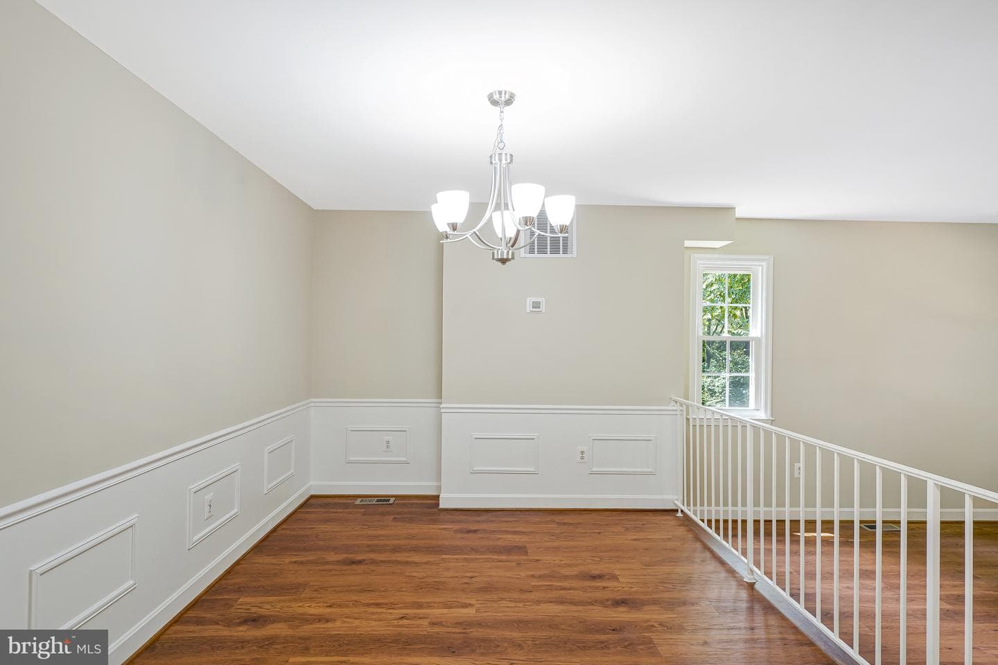 8530 Raglan Road photo 10