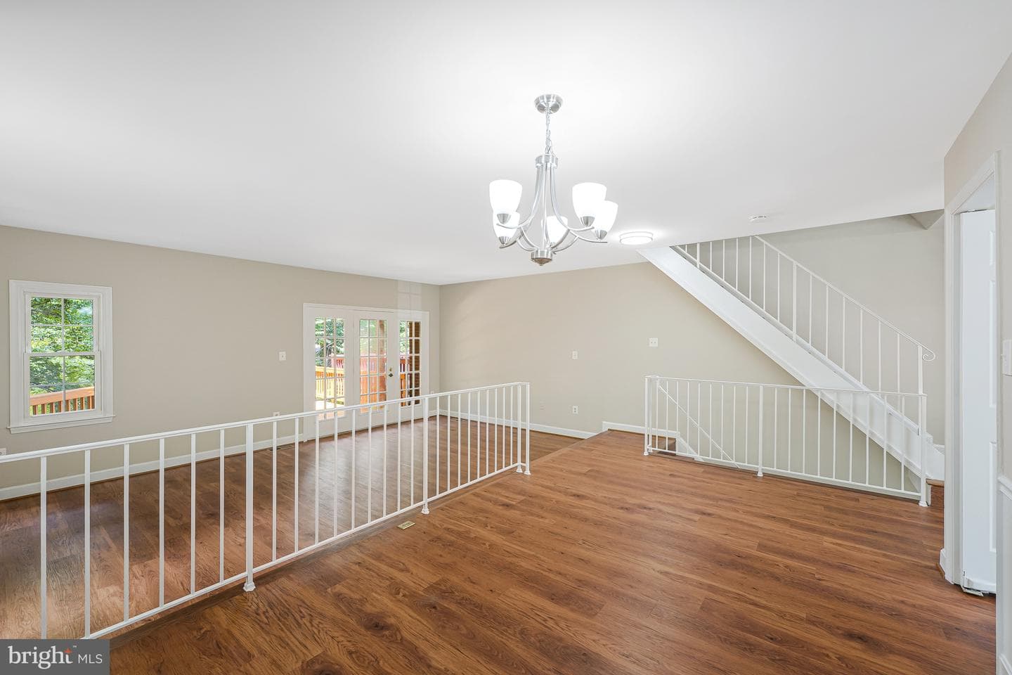 8530 Raglan Road photo 11