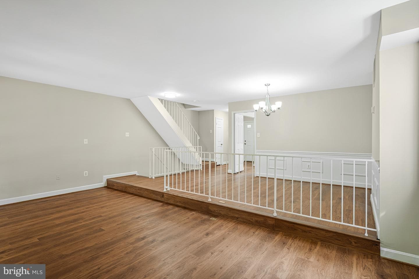 8530 Raglan Road photo 13