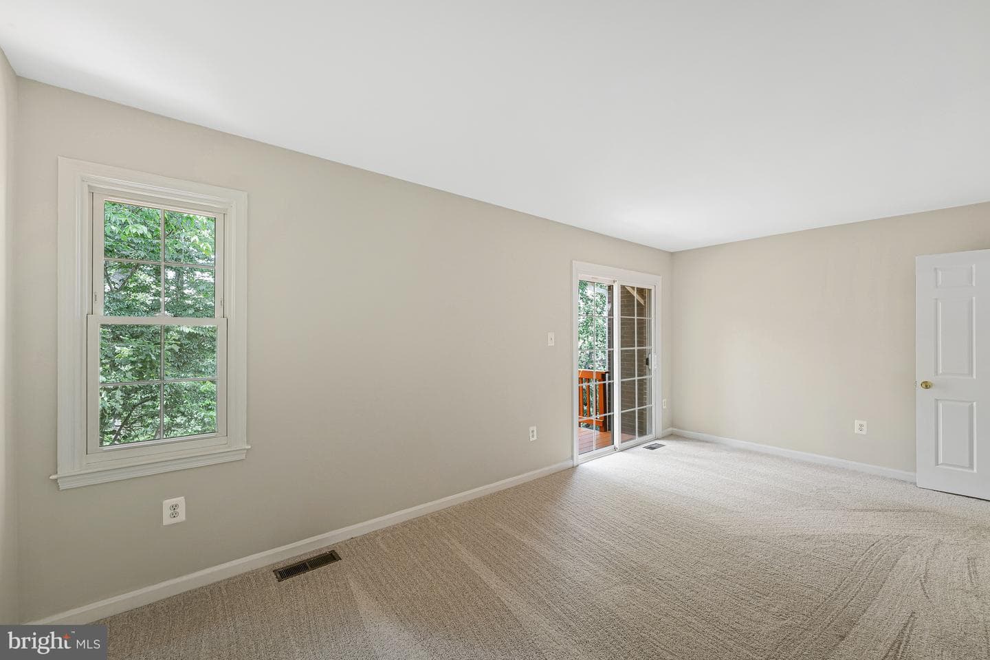 8530 Raglan Road photo 22