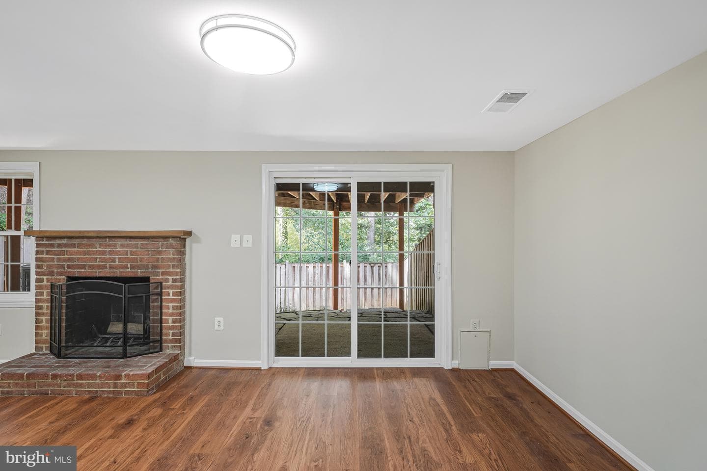 8530 Raglan Road photo 46
