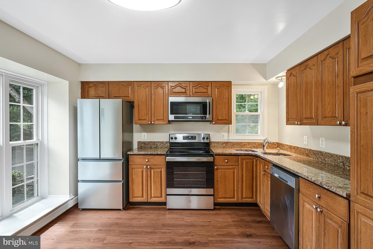 8530 Raglan Road photo 6