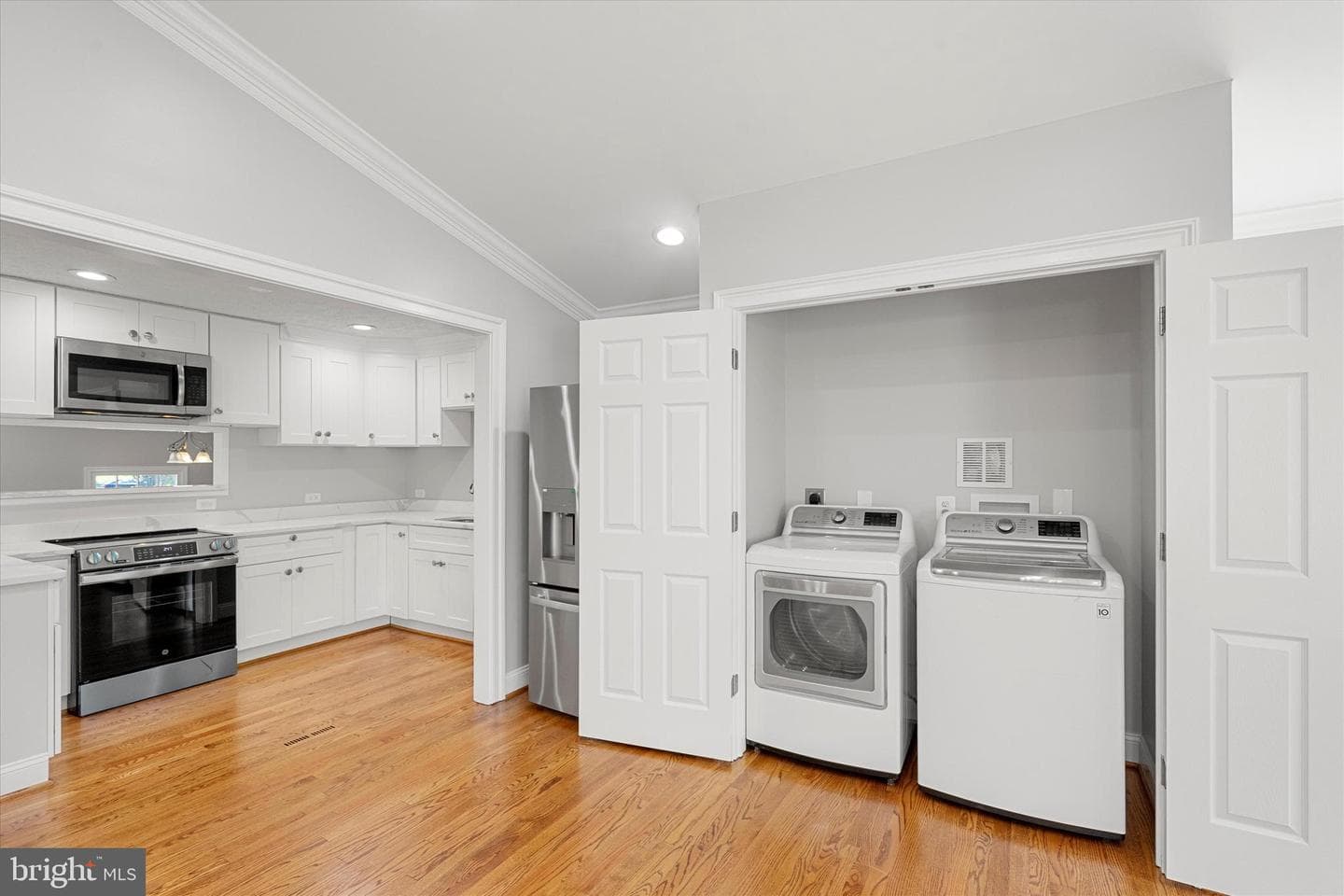 4703 Lawrence Street photo 14