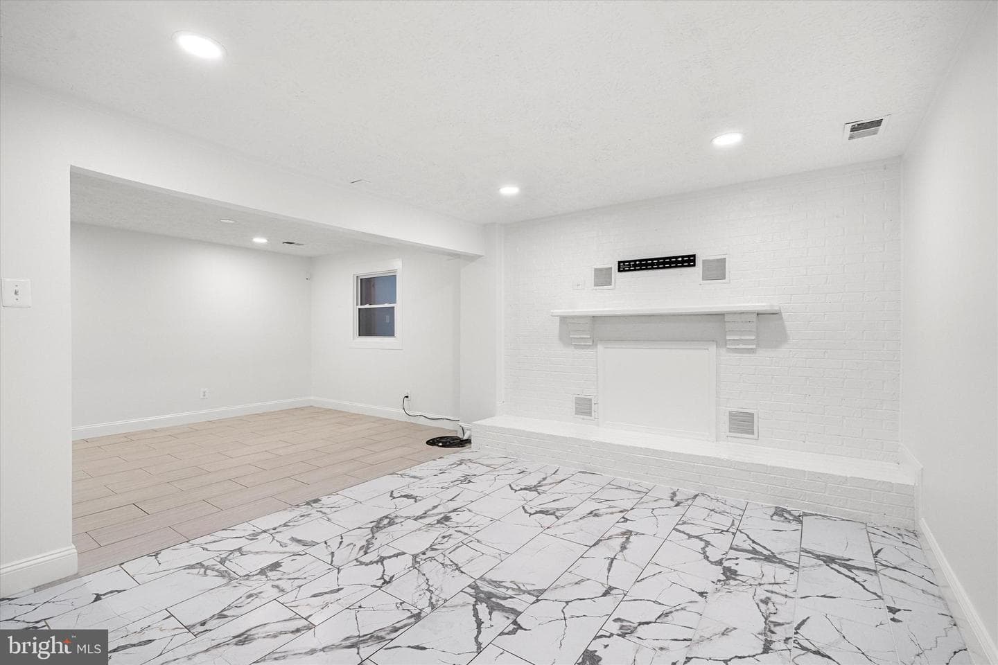 4703 Lawrence Street photo 28