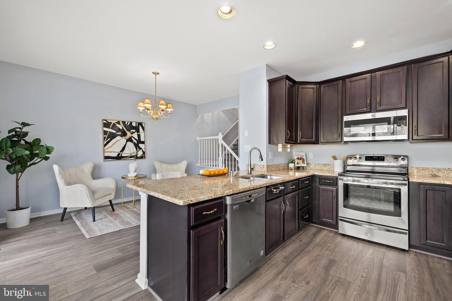 5543 Jowett Court photo 21