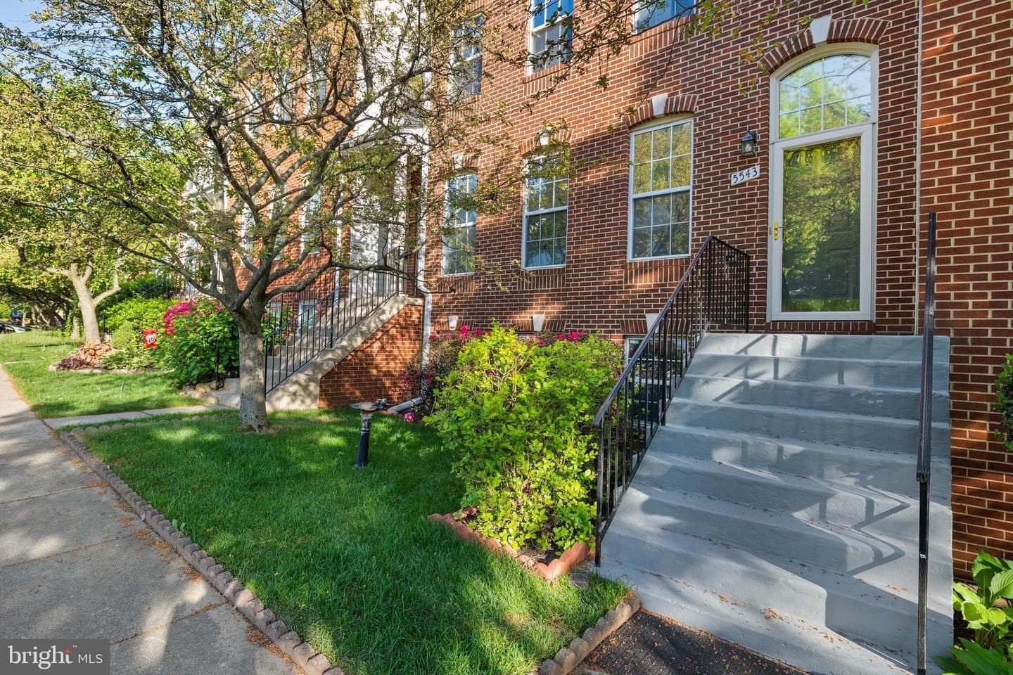 5543 Jowett Court photo 3