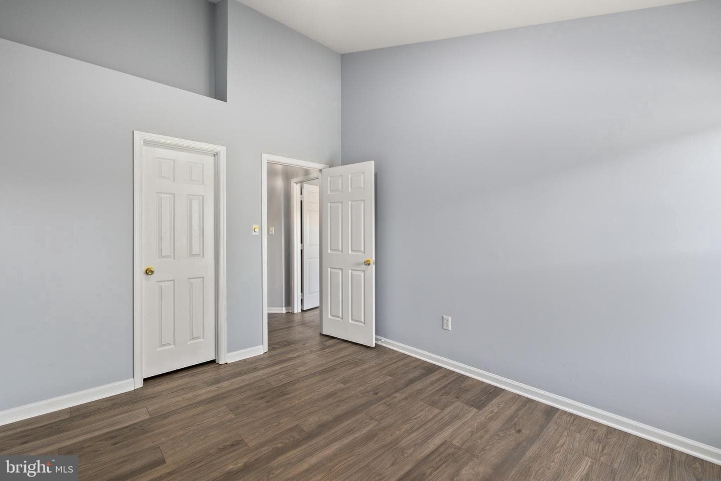 5543 Jowett Court photo 30