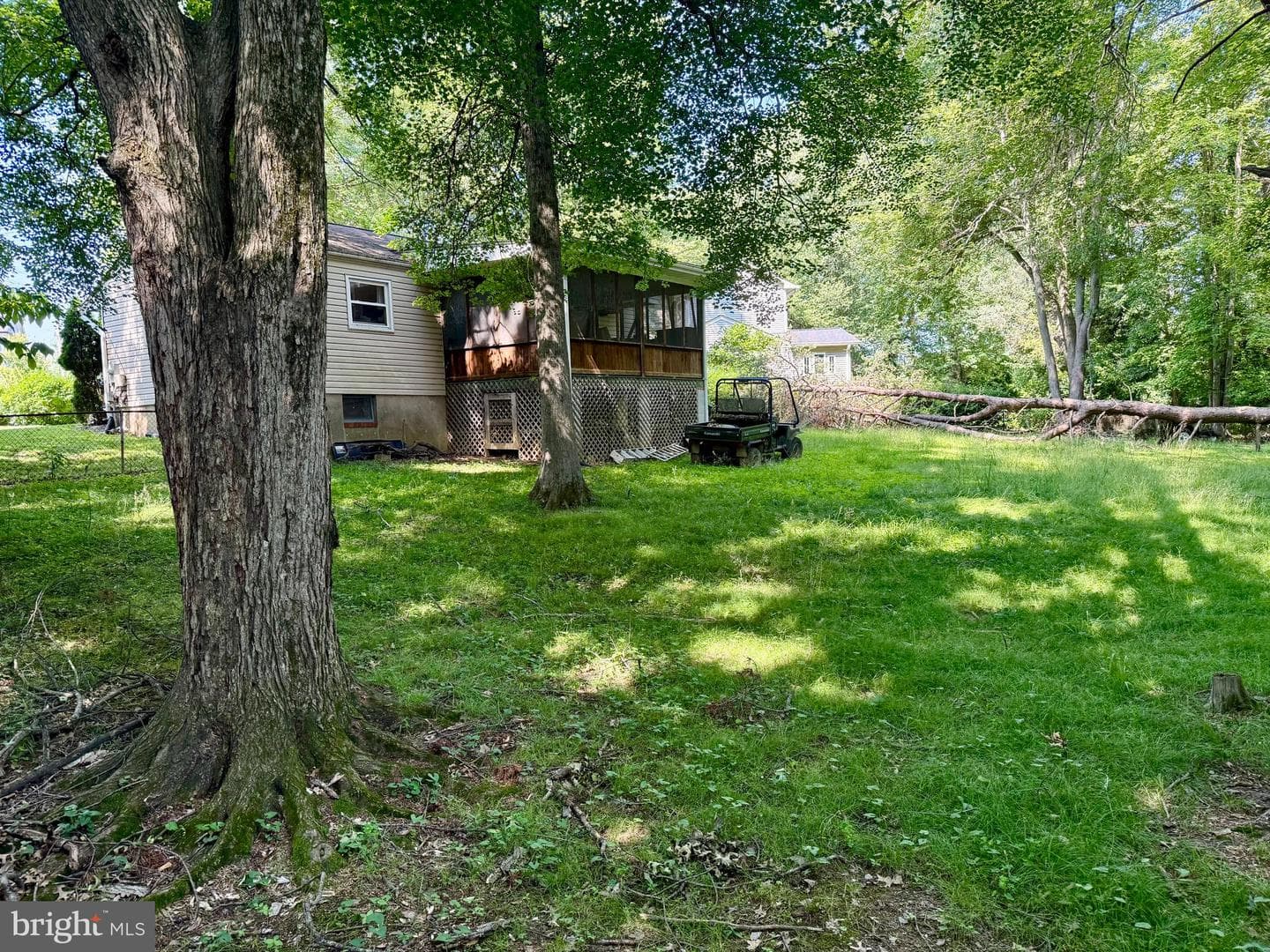 505 Hillcrest Drive SW photo 2