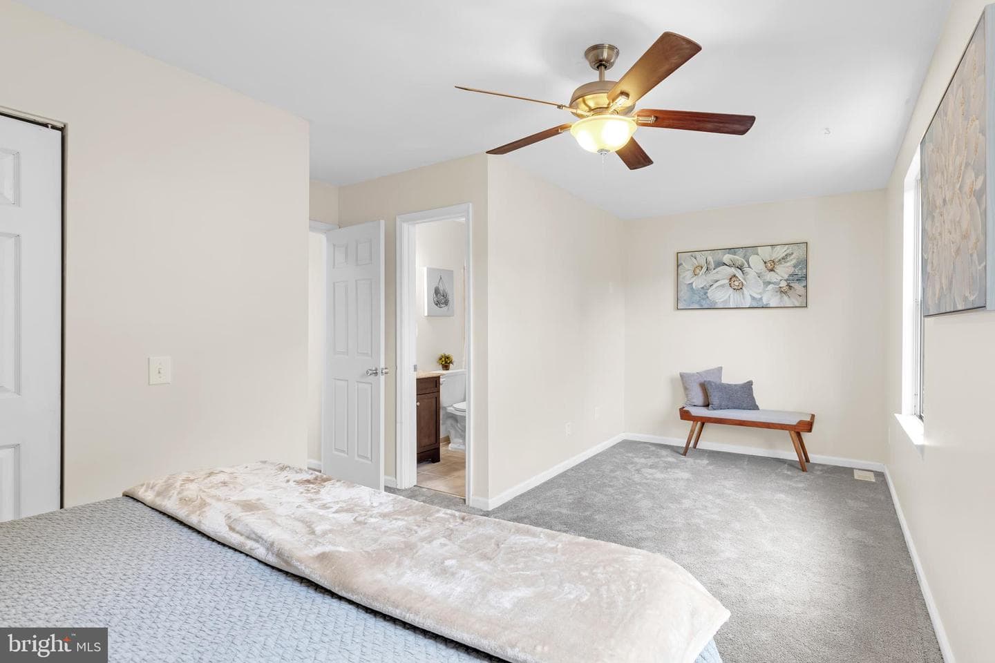 14906 Lady Madonna Court photo 18
