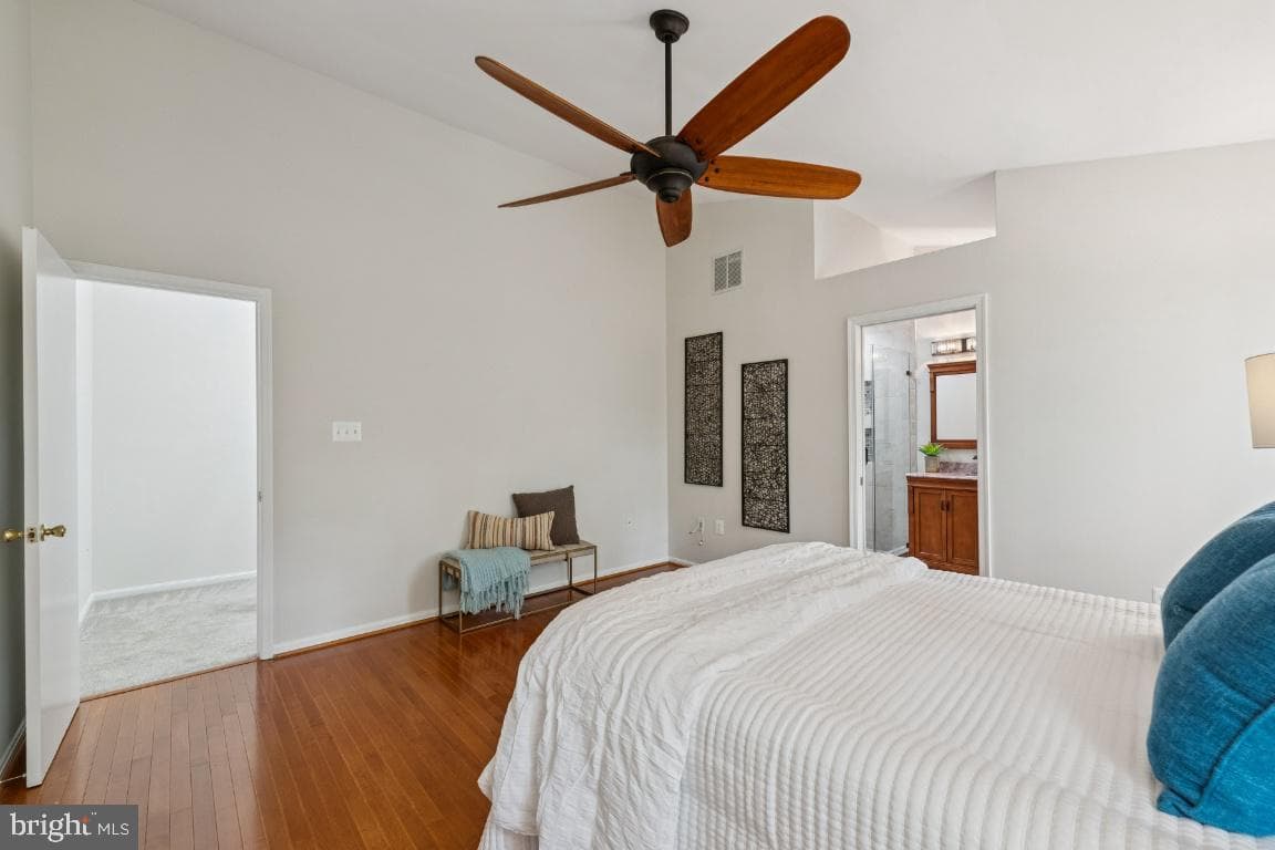 4231 Sleepy Lake Drive photo 21