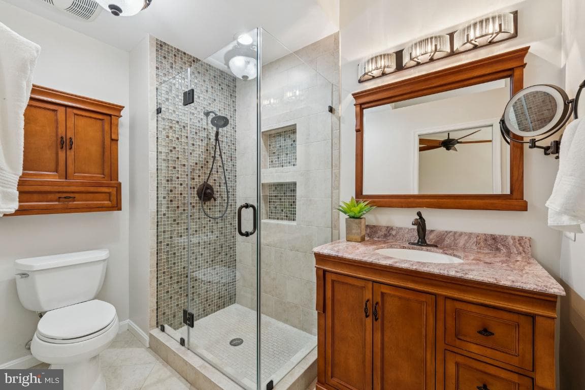 4231 Sleepy Lake Drive photo 22