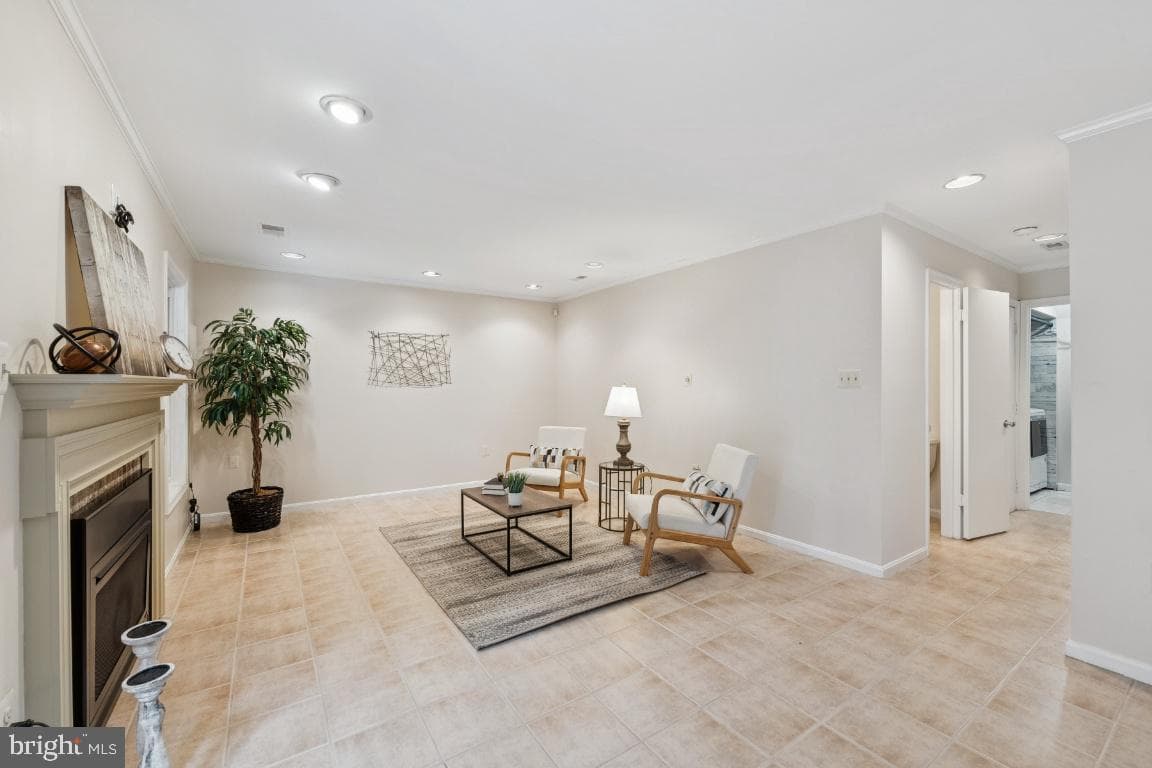 4231 Sleepy Lake Drive photo 32