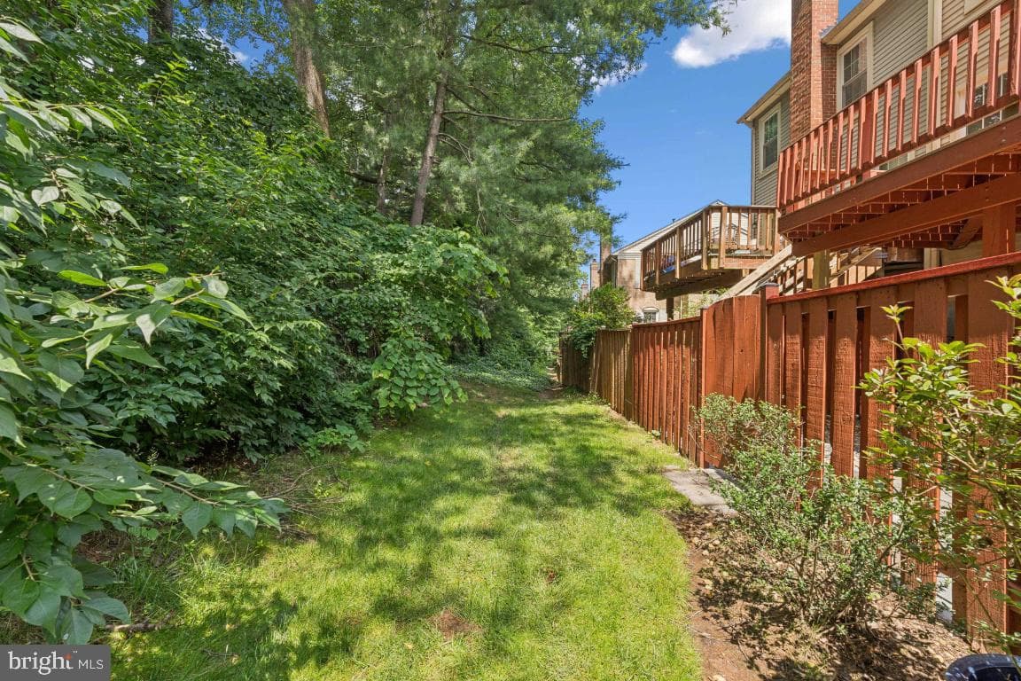 4231 Sleepy Lake Drive photo 41